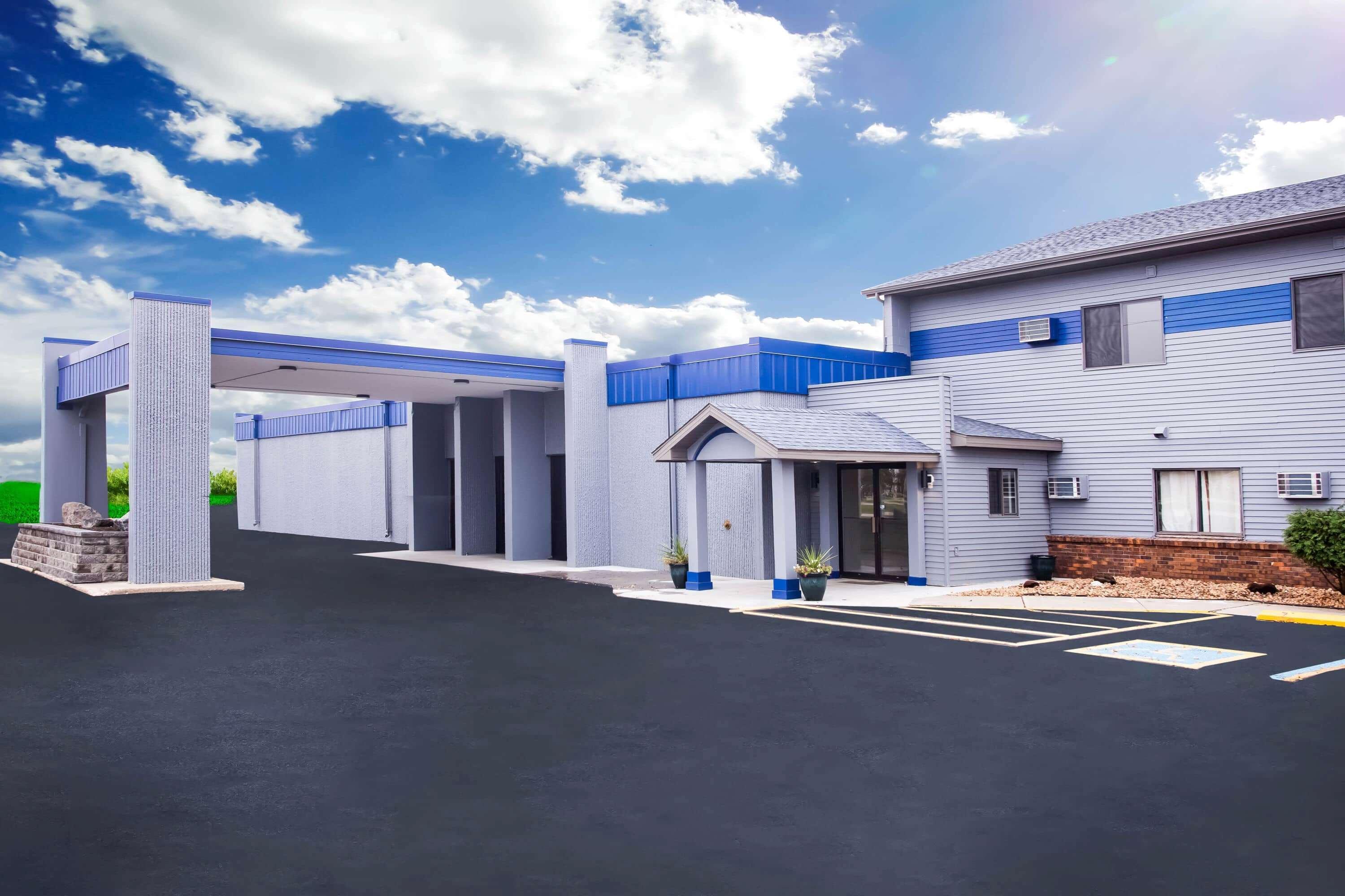 Travelodge By Wyndham Wahpeton Εξωτερικό φωτογραφία