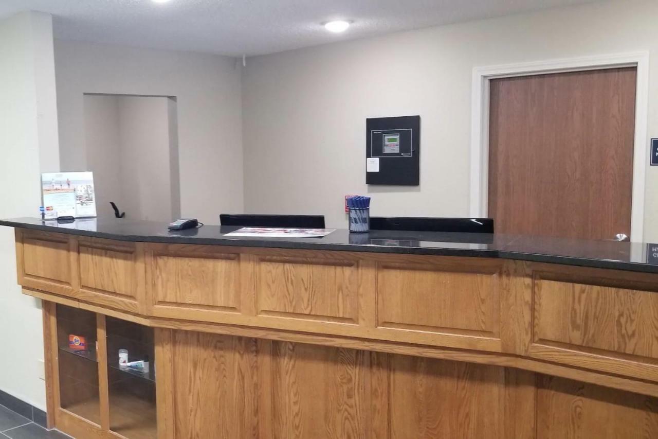 Travelodge By Wyndham Wahpeton Εξωτερικό φωτογραφία